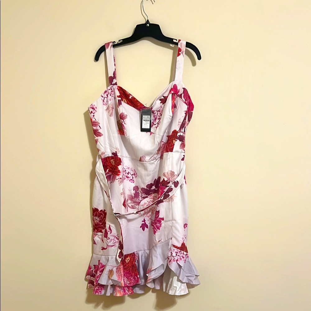 NEW City Chic Sakura Floral  Dress size M/18